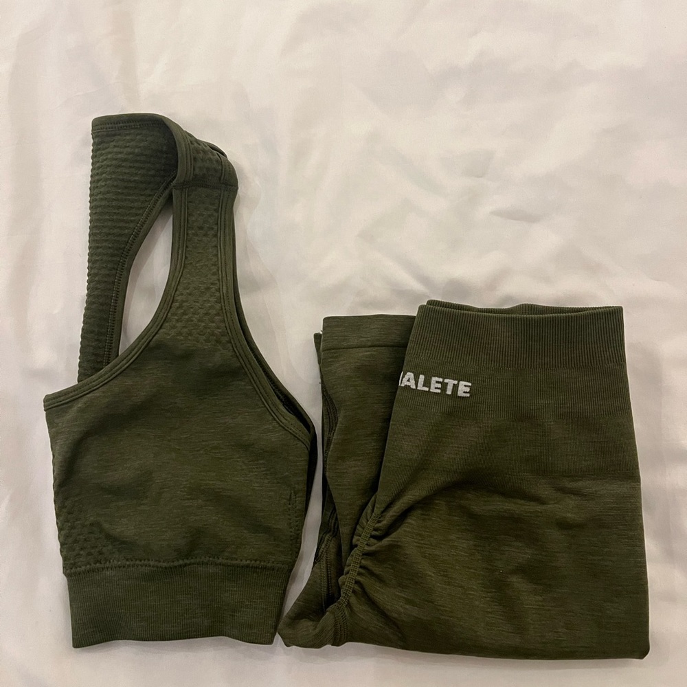 Alphalete amplify set in aspen